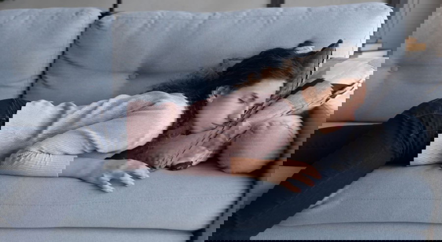 Jakie są główne objawy osłabienia organizmu? Najważniejsze informacje