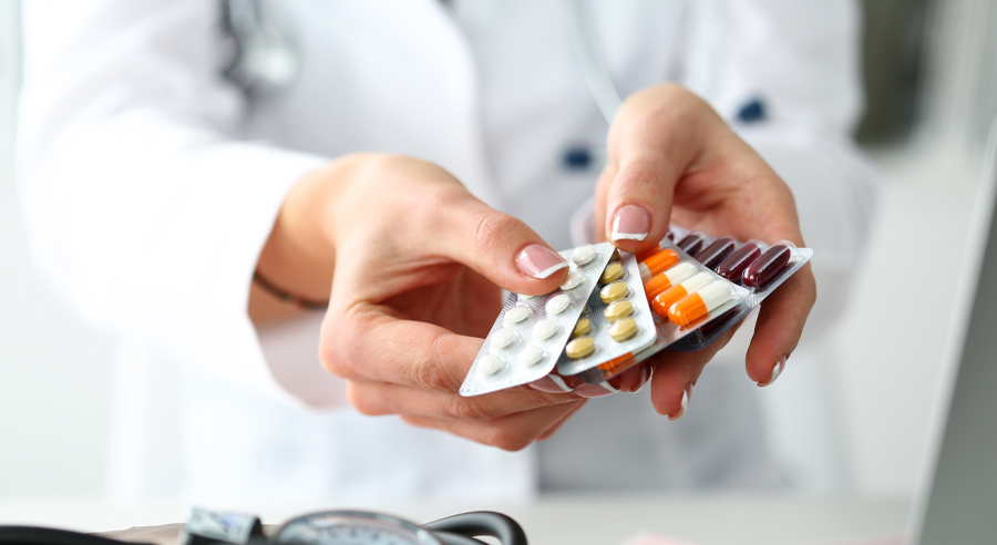 Objawy endometriozy: Jak rozpoznać i radzić sobie z dolegliwościami